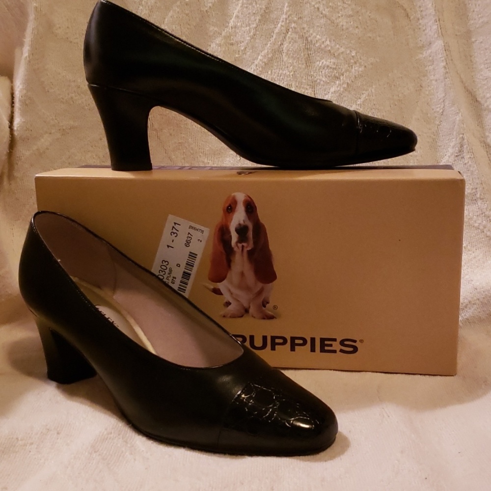 Shoes - Picture 3 of 4